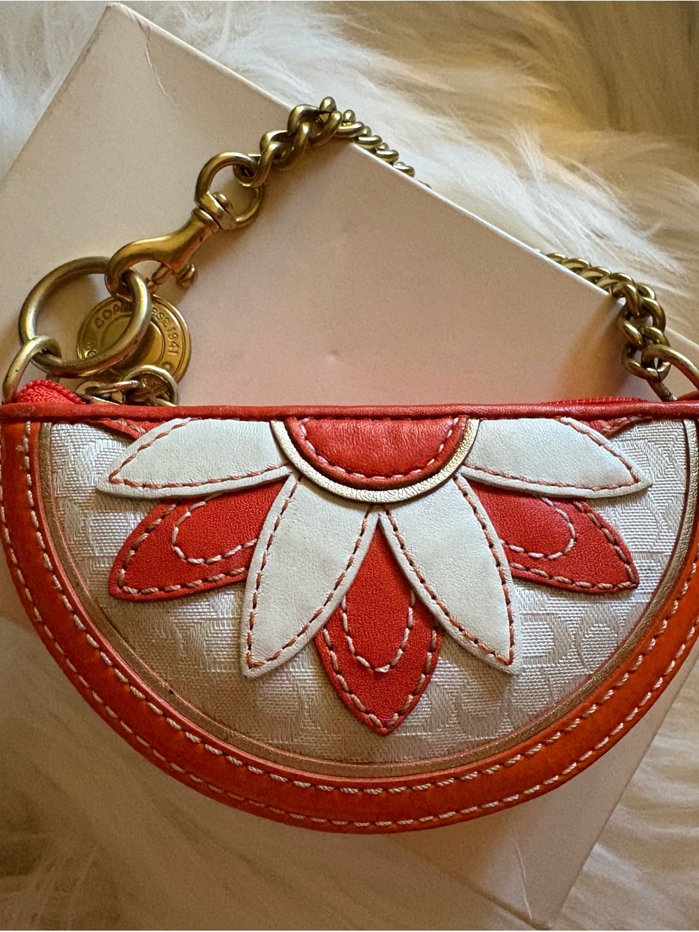 Y2K COACH VINTAGE HALF MOON LEATHER ORANGE FRUIT SLICE FLOWER WRISTLET KEYCHAIN - Picture 2 of 15